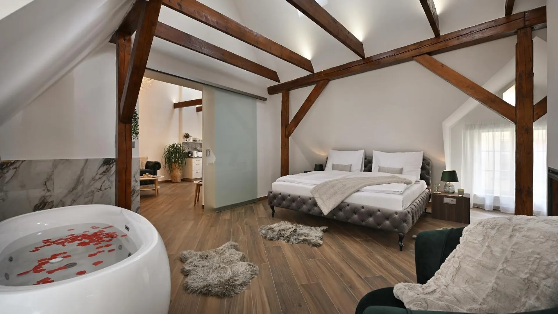 Contacts de Kaiserstein Palace Apartments
