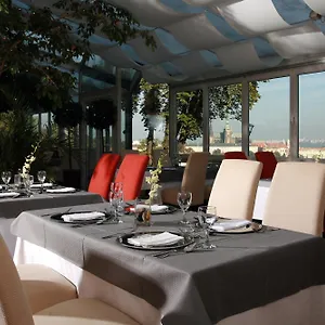  Apartament Nebozizek A Restaurant